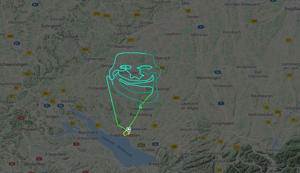 Trollface в небе над Германией - пилот рисовал 2,5 часа - Sputnik Армения