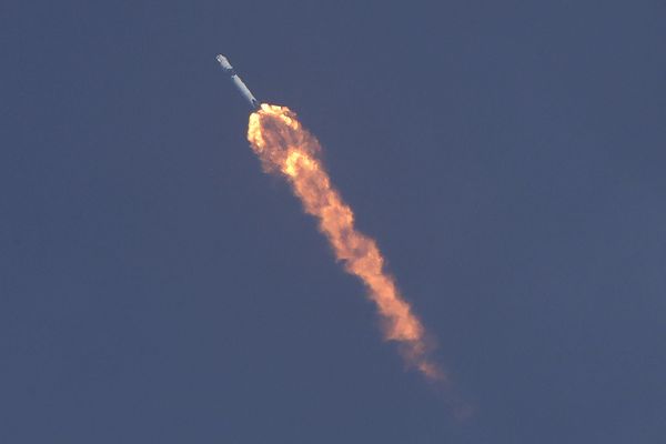 Первый пилотируемый запуск корабля Crew Dragon, созданного компанией SpaceX Илона Маска Первый пилотируемый запуск корабля Crew Dragon, созданного компанией SpaceX Илона Маска - Sputnik Армения