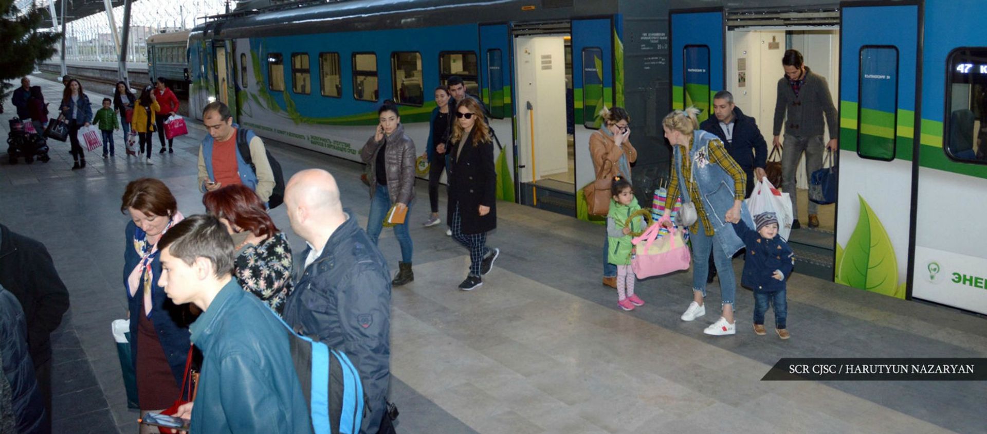 Южно-Кавказская железнодорожная компания возобновляет работу междугородных скоростных электропоездов Ереван-Гюмри-Ереван-Ереван - Sputnik Армения, 1920, 12.03.2021