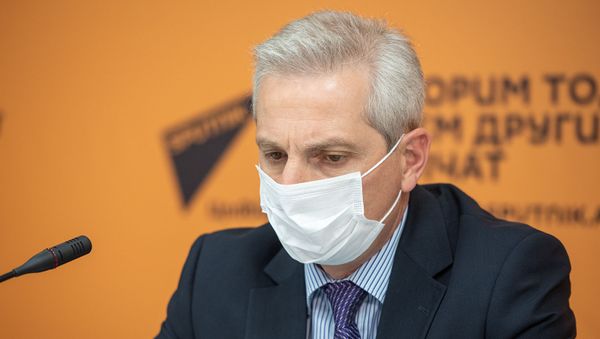 Ара Казарян на пресс-конференции адвокатов лиц, арестованных по делу, возбужденному в связи с событиями в Каджаране (2 июня 2020). Еревaн - Sputnik Արմենիա