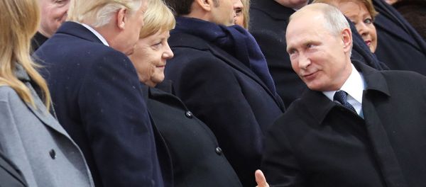 Лидеры России, США и Германии Владимир Путин, Ангела Меркель и Дональд Трампом во время празднования 100-летия окончания Первой мировой войны (11 ноября 2018). Париж Лидеры России, США и Германии Владимир Путин, Ангела Меркель и Дональд Трампом во время празднования 100-летия окончания Первой мировой войны (11 ноября 2018). Париж - Sputnik Армения
