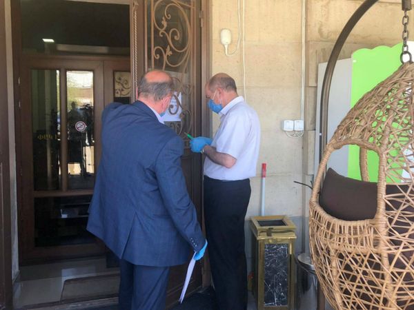 «էս սաղ ապրանքը բդի թափե՞նք». Գյումրին «ստուգումների տակ» է - Sputnik Արմենիա