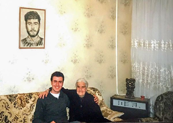 Франция без Азнавура: вице-мэр Альфорвиля рассказал об активности турок и азербайджанцев - Sputnik Армения