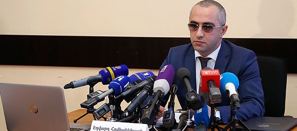 Заместитель председателя КГД Эдвард Ованнисян во время пресс-конференции (17 декабря 2019). Еревaн - Sputnik Армения
