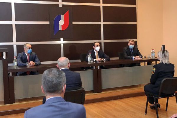 Փոխվարչապետ Ավինյանը ՊԵԿ աշխատակազմին է ներկայացրել իրենց նոր ղեկավարին - Sputnik Արմենիա