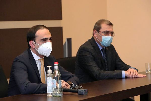 Փոխվարչապետ Ավինյանը ՊԵԿ աշխատակազմին է ներկայացրել իրենց նոր ղեկավարին - Sputnik Արմենիա