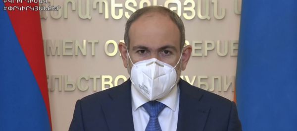 Премьер-министр Никол Пашинян во время онлайн брифинга (8 июня 2020). Еревaн Премьер-министр Никол Пашинян во время онлайн брифинга (8 июня 2020). Еревaн - Sputnik Армения