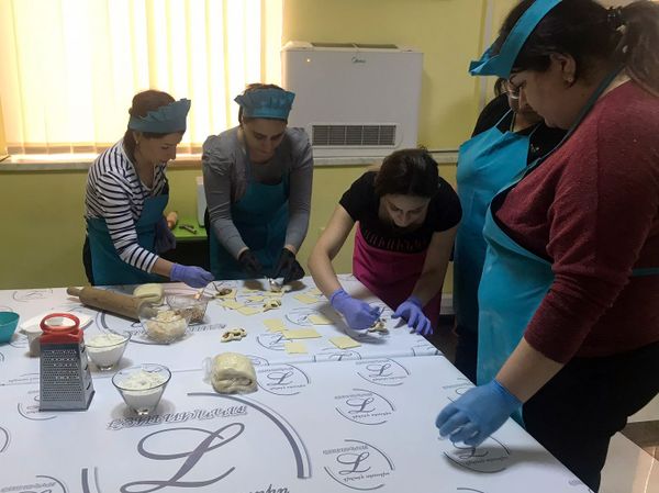 Ինչպես կարող է հաշմանդամություն ունեցող երեխայի մայրն աշխատել ու մնալ փոքրիկի կողքին - Sputnik Արմենիա