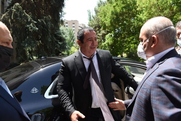 Գագիկ Ծառուկյանը գնում է ԱԱԾ` հարցաքննվելու - Sputnik Արմենիա