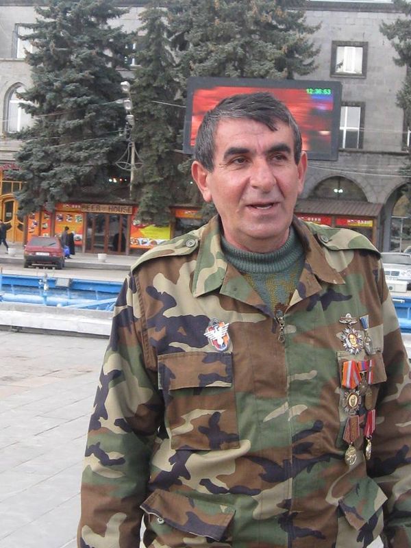 «Կումայրի» երկրապահ կամավորական ջոկատի մարտիկ Մարտուն Պետրոսյանը - Sputnik Армения
