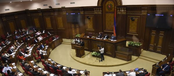 Гагик Царукян после выступления на заседании Парламента (16 июня 2020). Еревaн - Sputnik Արմենիա