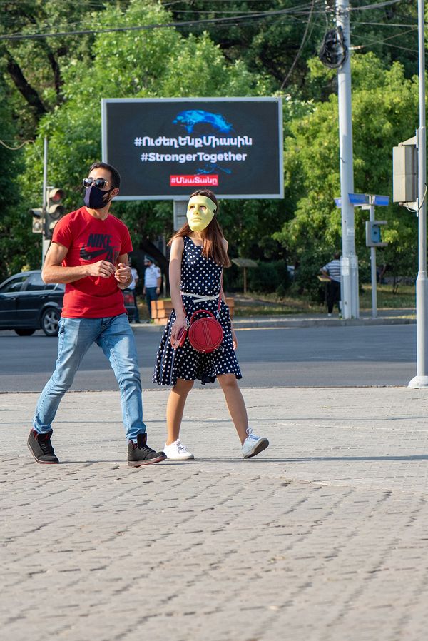 Սև, սպիտակ, մոխրագույն․ ի՞նչ վտանգներ են պարունակում հայերի սիրած գունավոր դիմակները - Sputnik Արմենիա