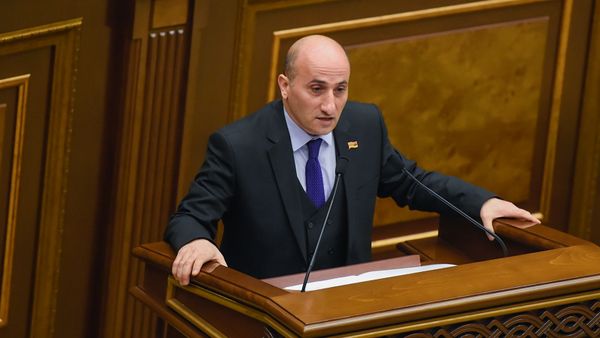 Депутат фракции Мой шаг Ваагн Овакимян в Парламенте - Sputnik Արմենիա
