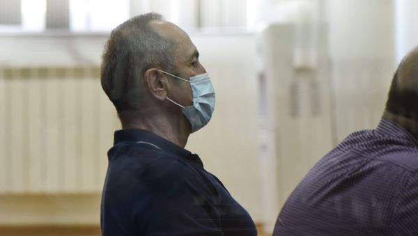 Роберт Кочарян во время судебного заседания по делу 1 марта (23 июня 2020). Еревaн Роберт Кочарян во время судебного заседания по делу 1 марта (23 июня 2020). Еревaн - Sputnik Արմենիա