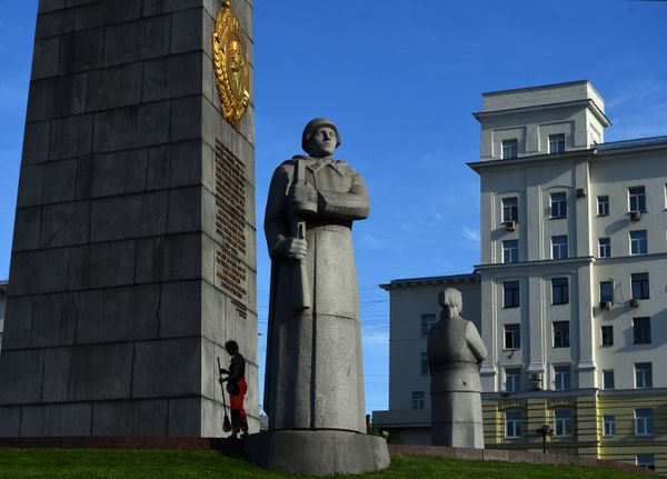 Обелиск Москва - Город-Герой на площади Дорогомиловская застава в Москве Обелиск Москва - Город-Герой на площади Дорогомиловская застава в Москве - Sputnik Армения