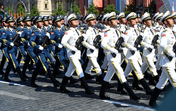 Парадный расчет армии КНР во время военного парада Победы в Москве Парадный расчет армии КНР во время военного парада Победы в Москве - Sputnik Армения