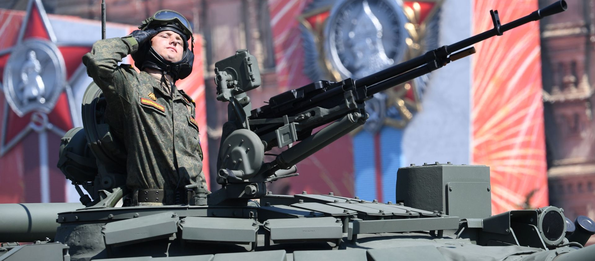 Военный парад в ознаменование 75-летия Победы Военный парад в ознаменование 75-летия Победы - Sputnik Армения, 1920, 08.05.2021