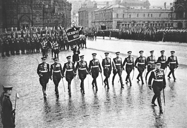 Генерал армии В. Д. Соколовский на Параде Победы 1945 года - Sputnik Армения