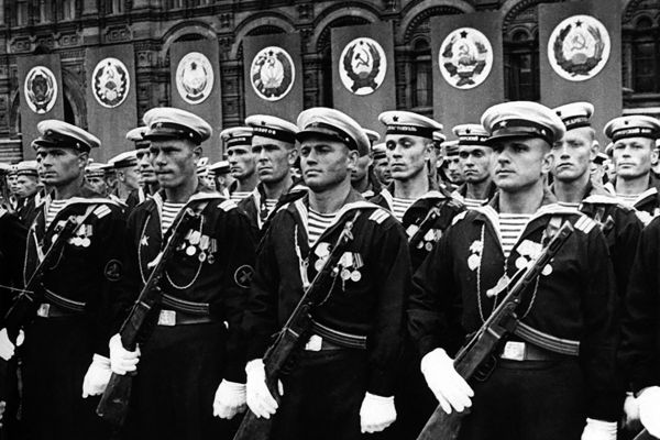 Парадный строй военнослужащих ВМФ СССР - Sputnik Армения