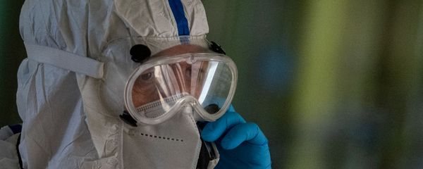 Инфекционист Агаси Махтесян в медцентре Арташат Инфекционист Агаси Махтесян в медцентре Арташат - Sputnik Արմենիա