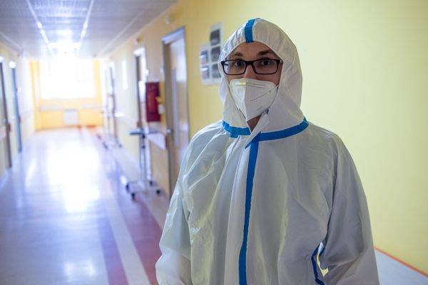 Выход в открытый вирус, или Несколько часов в армянской коронавирусной реанимации Выход в открытый вирус, или Несколько часов в армянской коронавирусной реанимации - Sputnik Армения