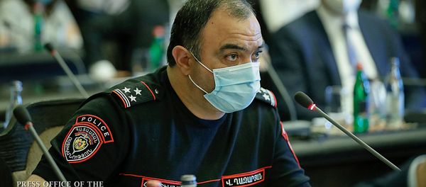 Начальник полиции Ваге Казарян на заседании правительства (25 июня 2020). Еревaн - Sputnik Արմենիա
