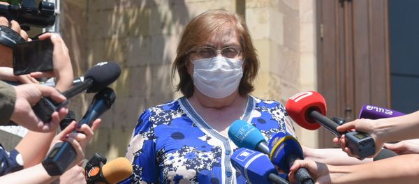 Судья Альвина Гюлумян у Конституционного Суда (26 июня 2020). Еревaн Судья Альвина Гюлумян у Конституционного Суда (26 июня 2020). Еревaн - Sputnik Армения