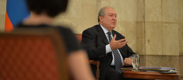 Президент Армен Саркисян принял ряд послов, аккредитованных в Республике Армения (26 июня 2020). Еревaн Президент Армен Саркисян принял ряд послов, аккредитованных в Республике Армения (26 июня 2020). Еревaн - Sputnik Армения