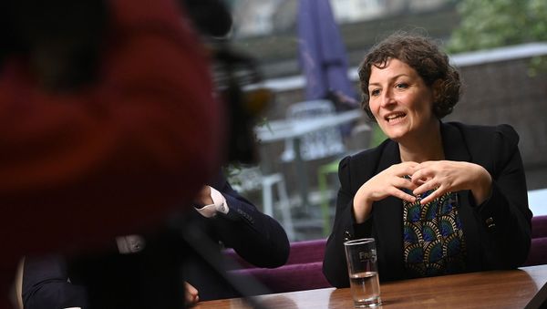 Кандидат в мэры Страсбурга Жанна Барсегян из партии зеленых Europe Ecologie les Verts (EELV) во время пресс-конференции (17 июня 2020). Страстбург - Sputnik Արմենիա