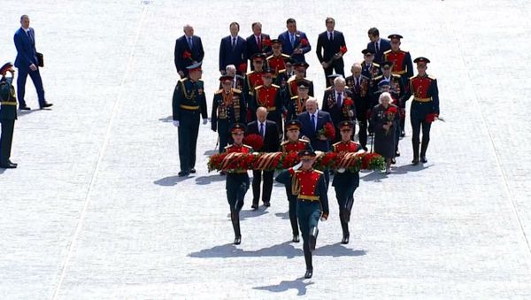Путин и Лукашенко на открытии Ржевского мемориала советскому солдату Путин и Лукашенко на открытии Ржевского мемориала советскому солдату - Sputnik Армения