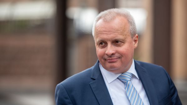  Посол России в Армении Сергей Копыркин на второй день голосования по поправкам в Конституцию в посольстве РФ в Армении (30 июня 2020). Еревaн - Sputnik Армения