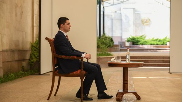 Директор СНБ Аргишти Кярамян на встрече с президентом Армении (2 июля 2020). Еревaн - Sputnik Армения