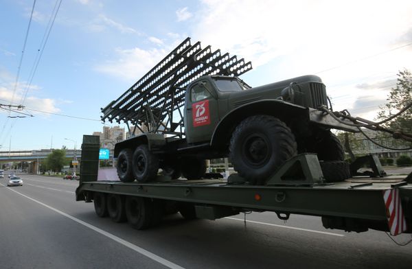 Советские Катюши и немецкие Ванюши... А какое оружие предложат армяне? - Sputnik Армения