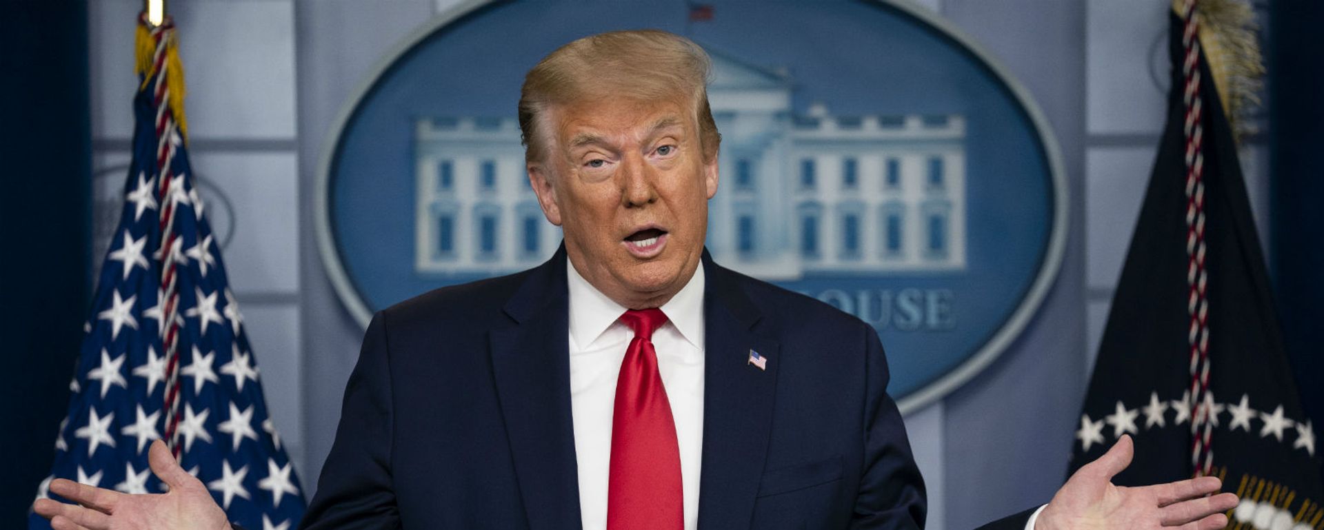 Президент США Дональд Трамп на брифинге в Белом Доме (2 июля 2020). Вашингтон - Sputnik Армения, 1920, 05.12.2021