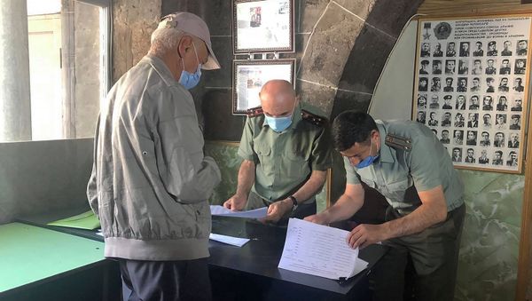 Союза ветеранов Армении вручает медали и денежные награды ветеранам ВОВ в Гюмри Союза ветеранов Армении вручает медали и денежные награды ветеранам ВОВ в Гюмри - Sputnik Армения