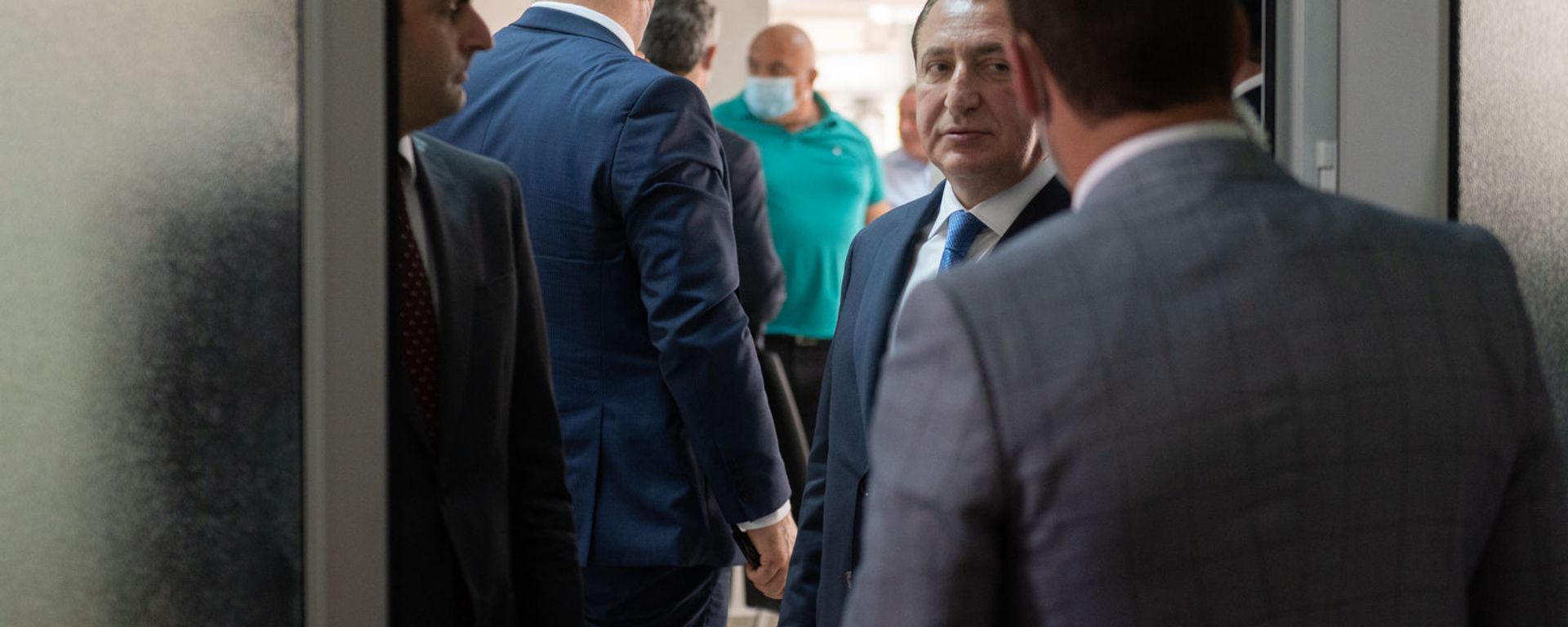 Директор НПО Нейтрон Давид Галстян на открытии предприятия по сборке автоматов Калашникова (7 июля 2020). Еревaн - Sputnik Армения, 1920, 30.09.2021