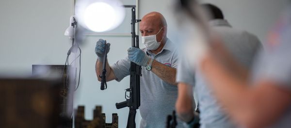Открытие предприятия по сборке автоматов Калашникова (7 июля 2020). Еревaн - Sputnik Արմենիա