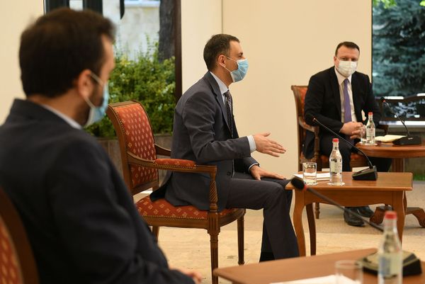 Менять Конституцию без обсуждений неприемлемо: президент выступает за референдум - Sputnik Армения