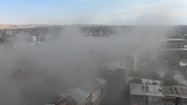 В столице взорвали (демонтировали) здание компании Дзюник Сарнаран (8 июля 2020). Еревaн - Sputnik Արմենիա