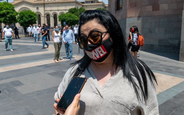 Акция протеста представителей ресторанного бизнеса перед Домом правительства (9 июля 2020). Еревaн - Sputnik Армения