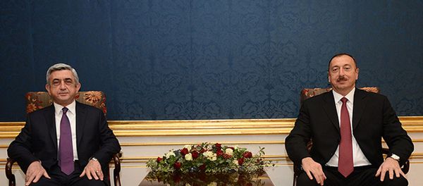 Президент Армении Серж Саргсян и президент Азербайджана Ильхам Алиев Президент Армении Серж Саргсян и президент Азербайджана Ильхам Алиев - Sputnik Армения