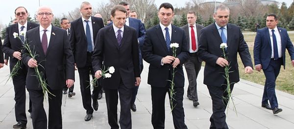 Сергей Нарышкин посетил Мемориал жертв Геноцида армян в Цицернакаберде - Sputnik Армения