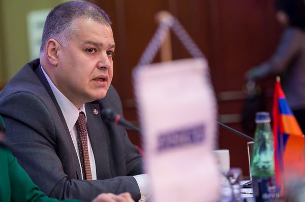 Давид Арутюнян - Sputnik Армения
