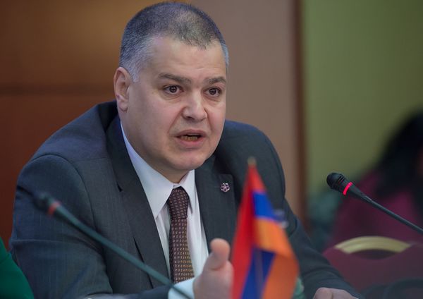Давид Арутюнян - Sputnik Արմենիա