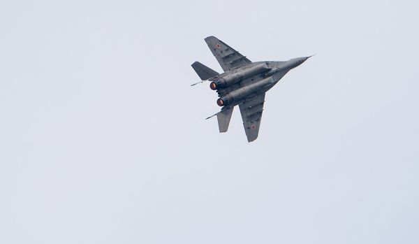 Миг-29 уходит ввысь Миг-29 уходит ввысь - Sputnik Армения