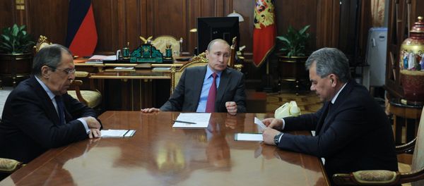 Президент РФ В. Путин встретился с министрами иностранных дел и обороны С. Лавровым и С. Шойгу - Sputnik Армения