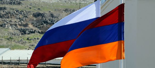 Флаги Армении и России - Sputnik Армения
