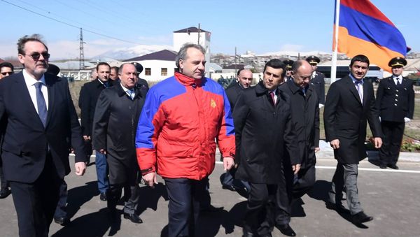 Կոտայքում բացվել է հայ-ռուսական մարդասիրական արձագանքման միակ կենտրոնը - Sputnik Արմենիա