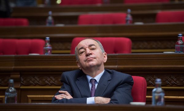 Роберт Назарян - Sputnik Արմենիա