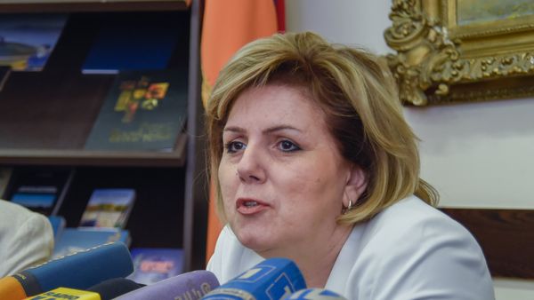 Հասմիկ Պողոսյան - Sputnik Արմենիա